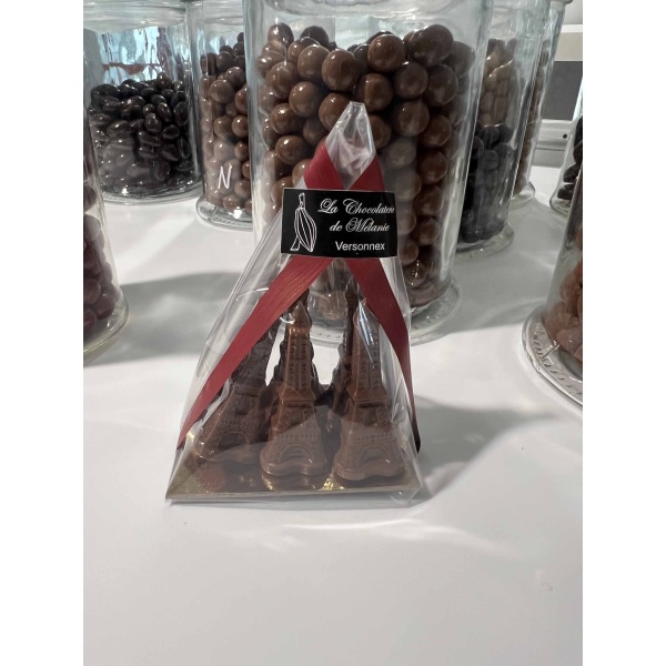 tour-eiffel-chocolaterie-melanie-pays-de-gex